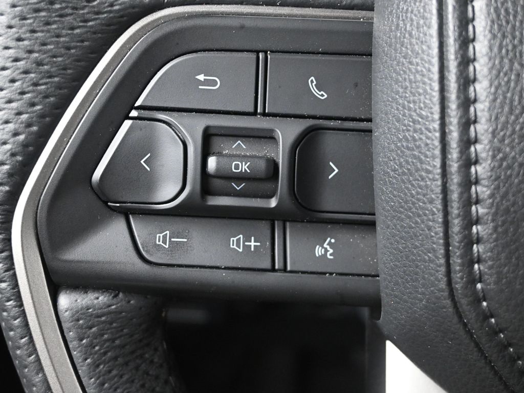 2025 Toyota Sequoia SR5 photo 28