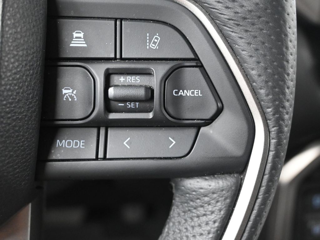 2025 Toyota Sequoia SR5 photo 29