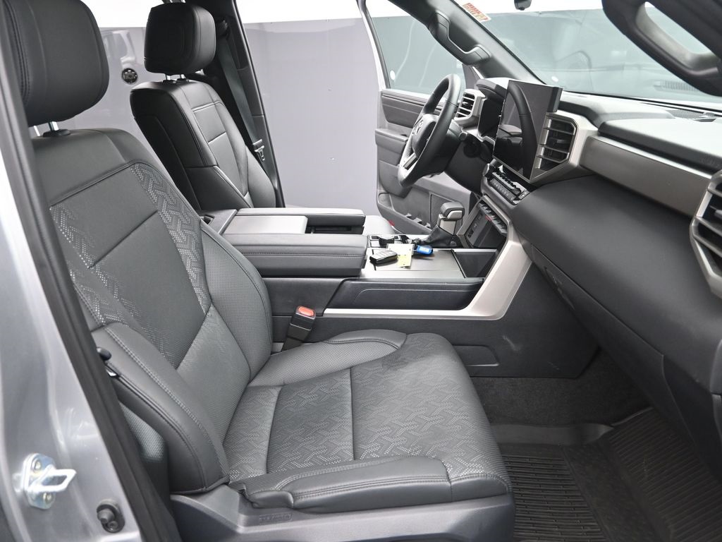 2025 Toyota Sequoia SR5 photo 41