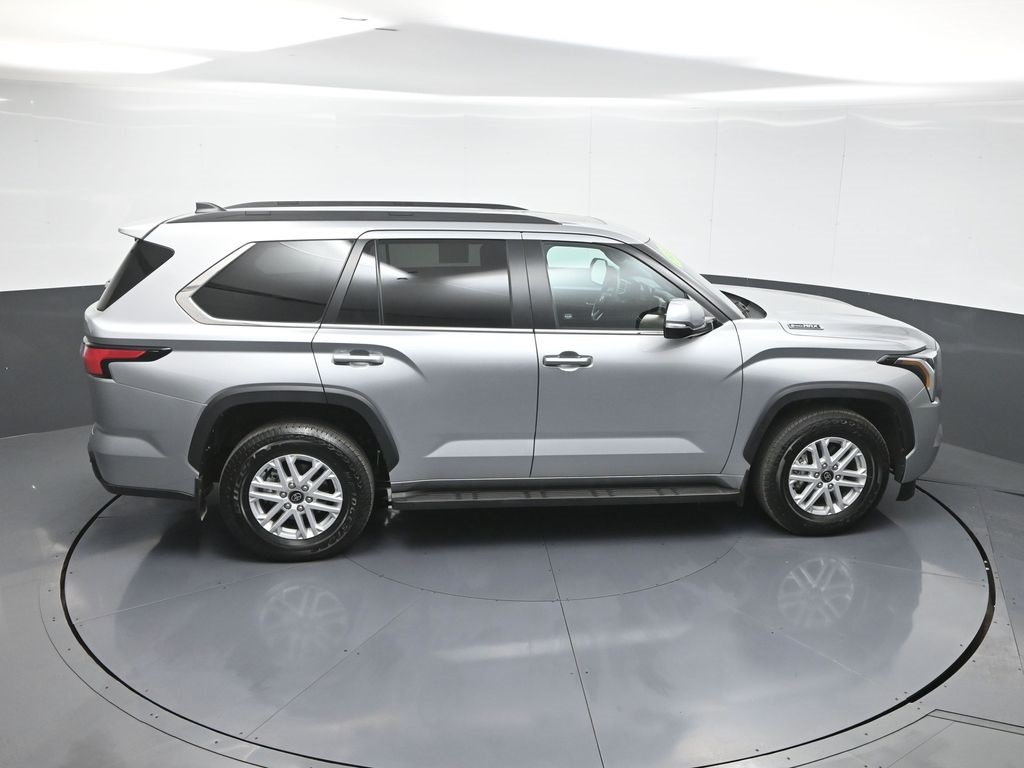 2025 Toyota Sequoia SR5 photo 59