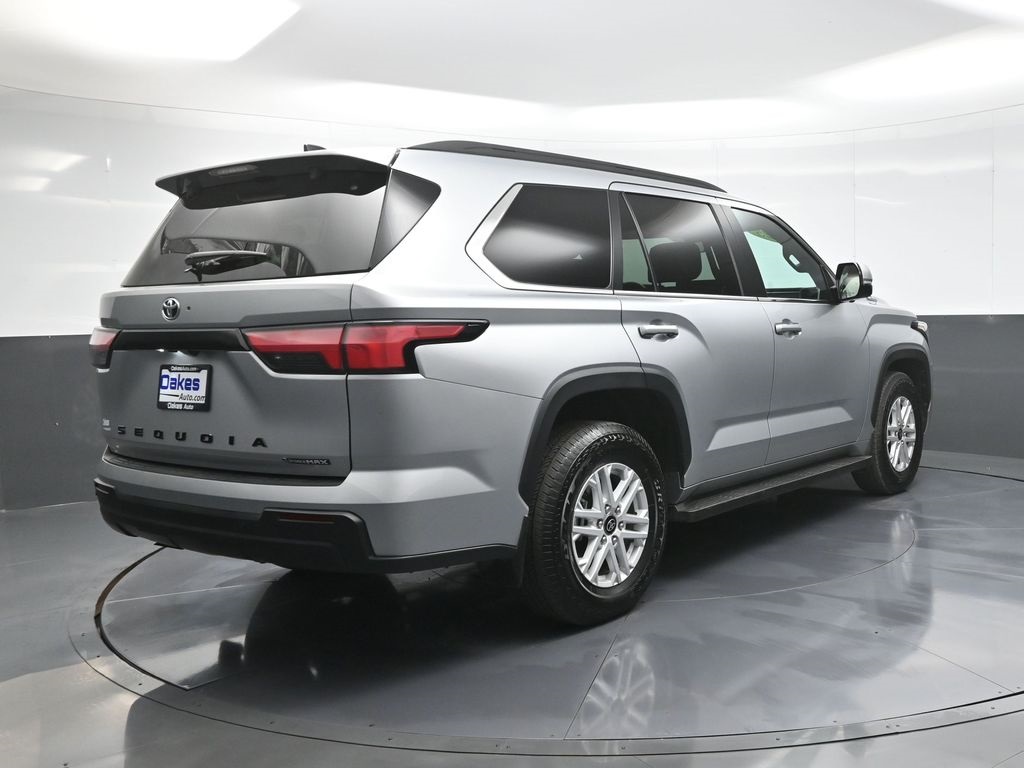 2025 Toyota Sequoia SR5 photo 7