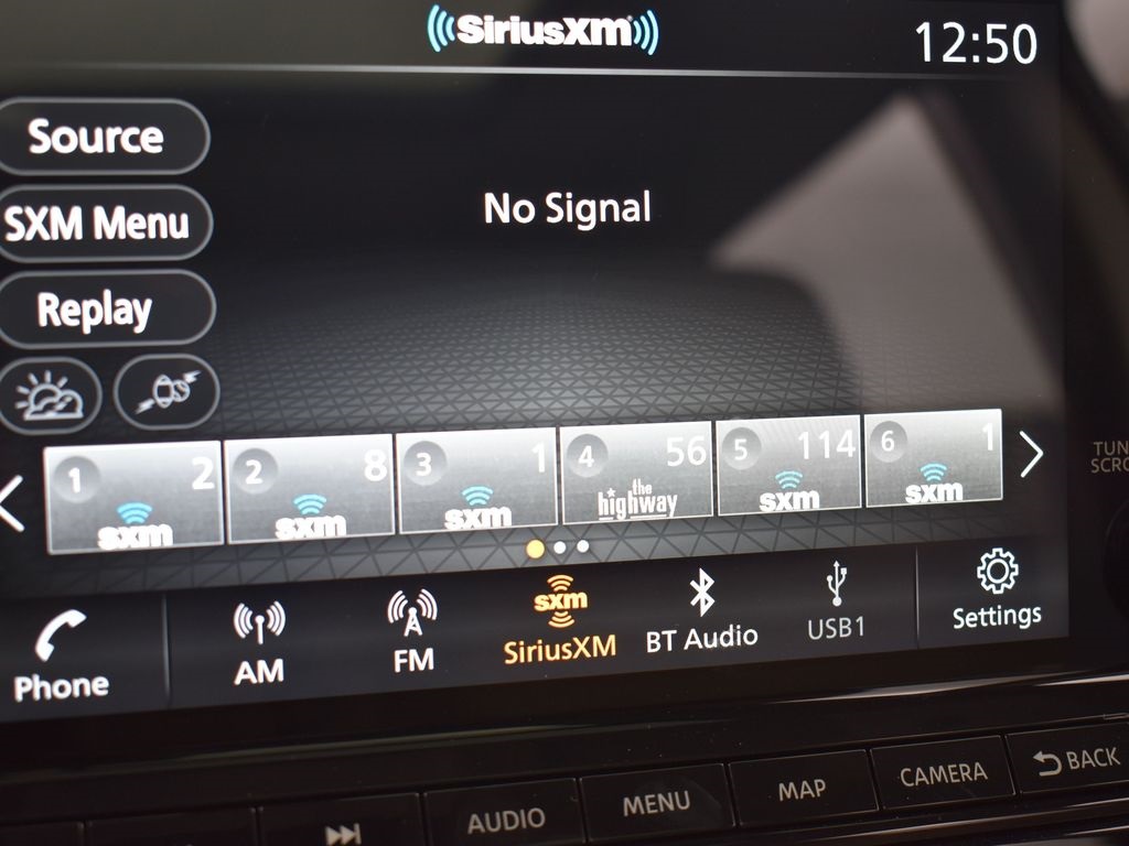 2025 Nissan Pathfinder Platinum photo 10