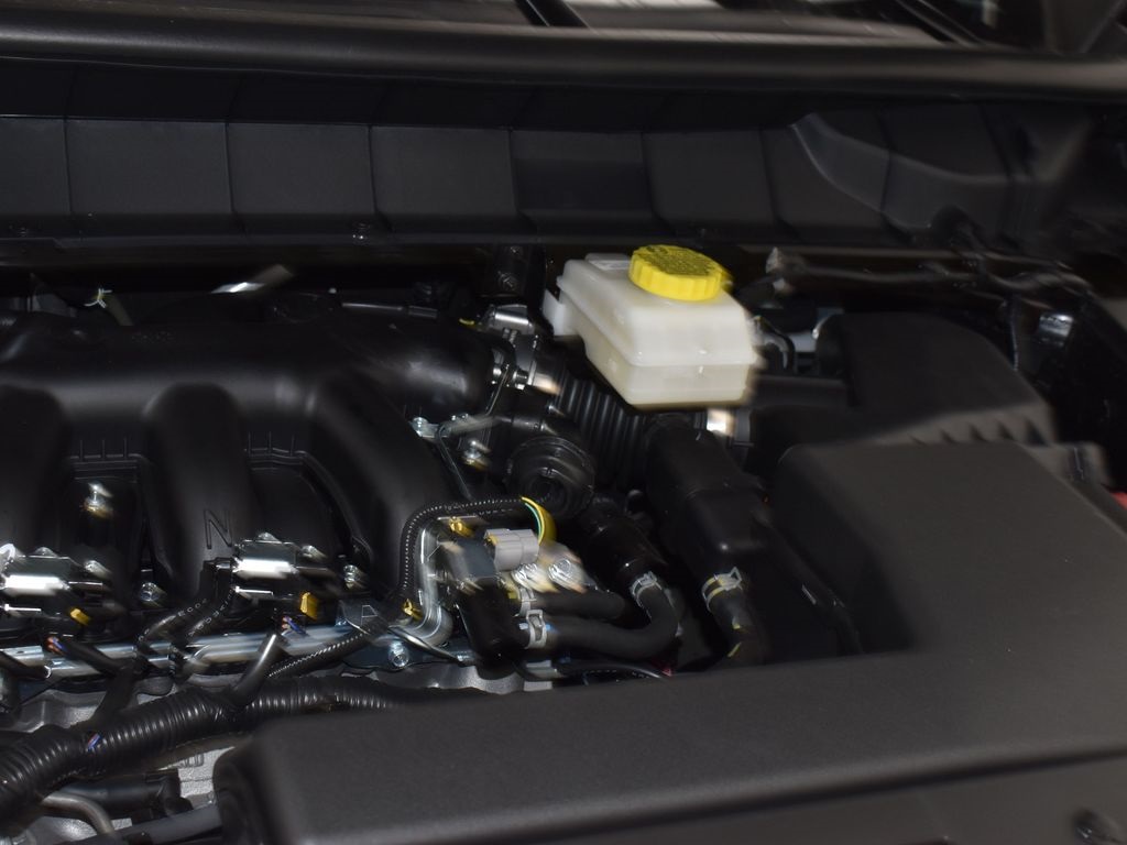 2025 Nissan Pathfinder Platinum photo 24