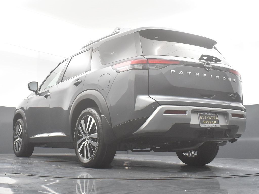 2025 Nissan Pathfinder Platinum photo 29