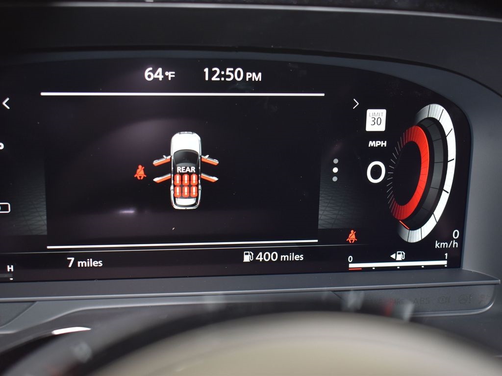 2025 Nissan Pathfinder Platinum photo 7