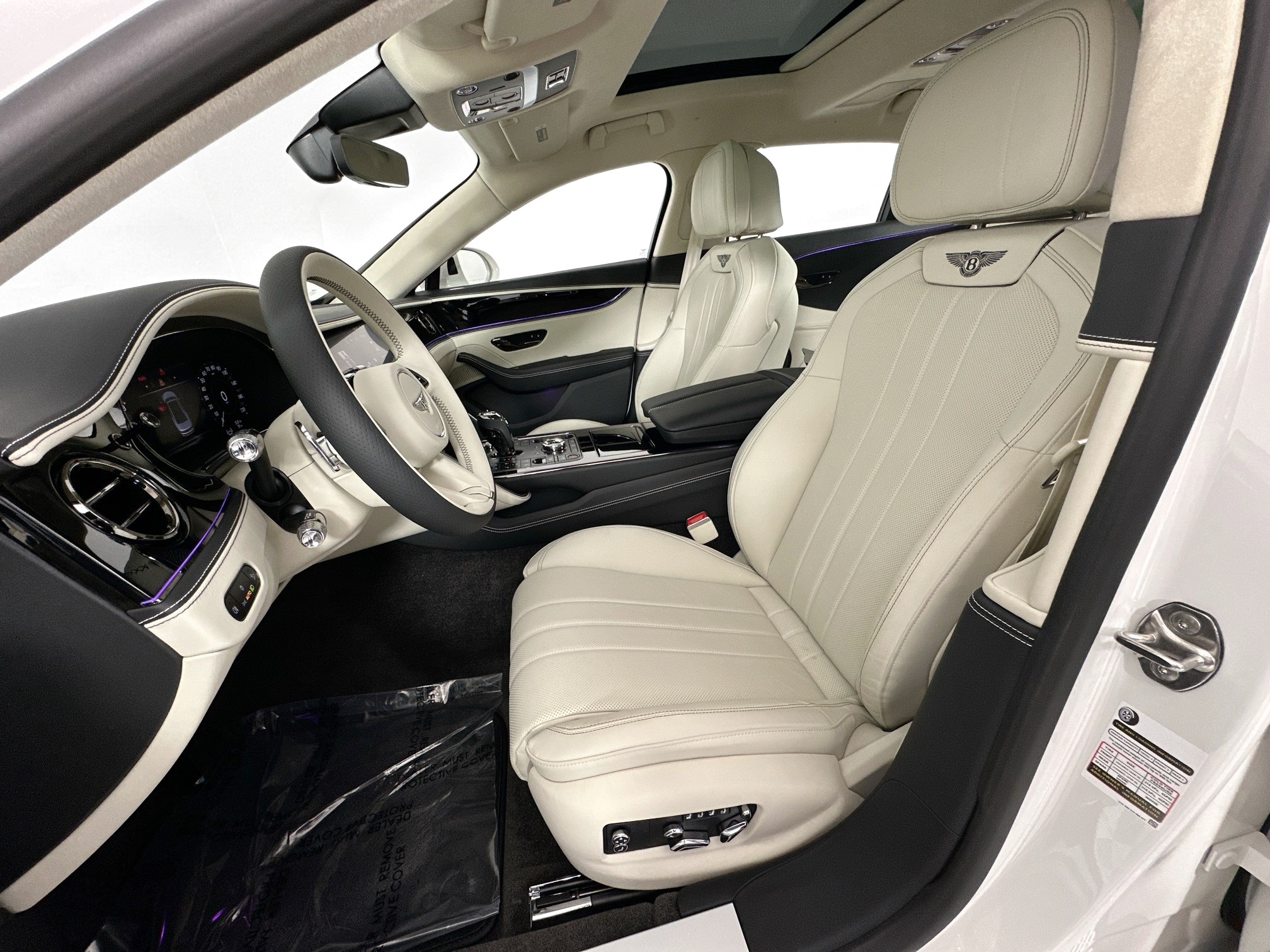 new 2025 Bentley Flying Spur car