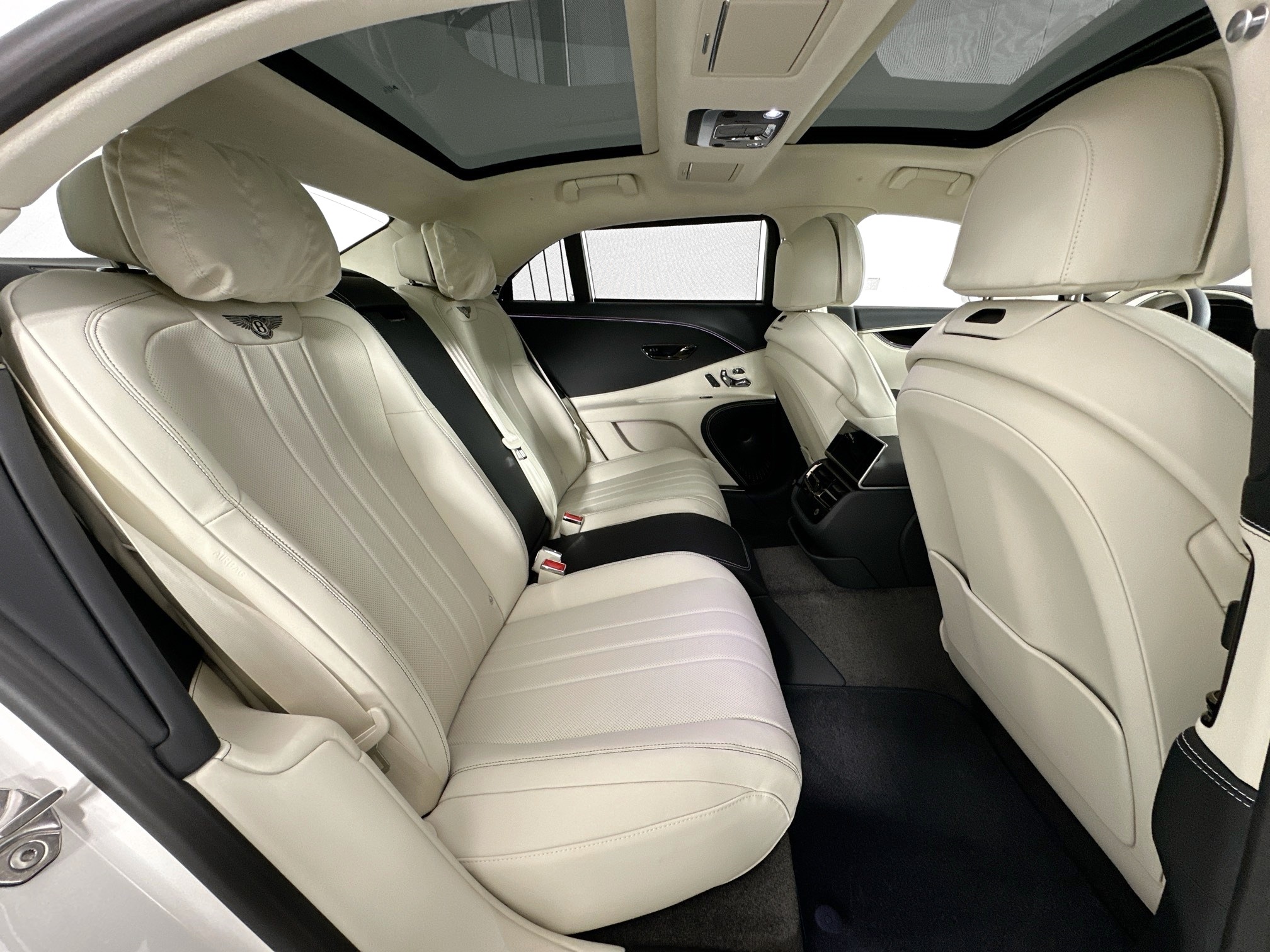 new 2025 Bentley Flying Spur car