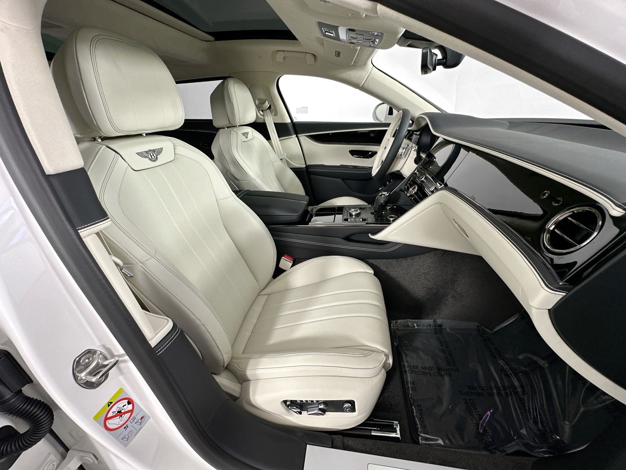 new 2025 Bentley Flying Spur car