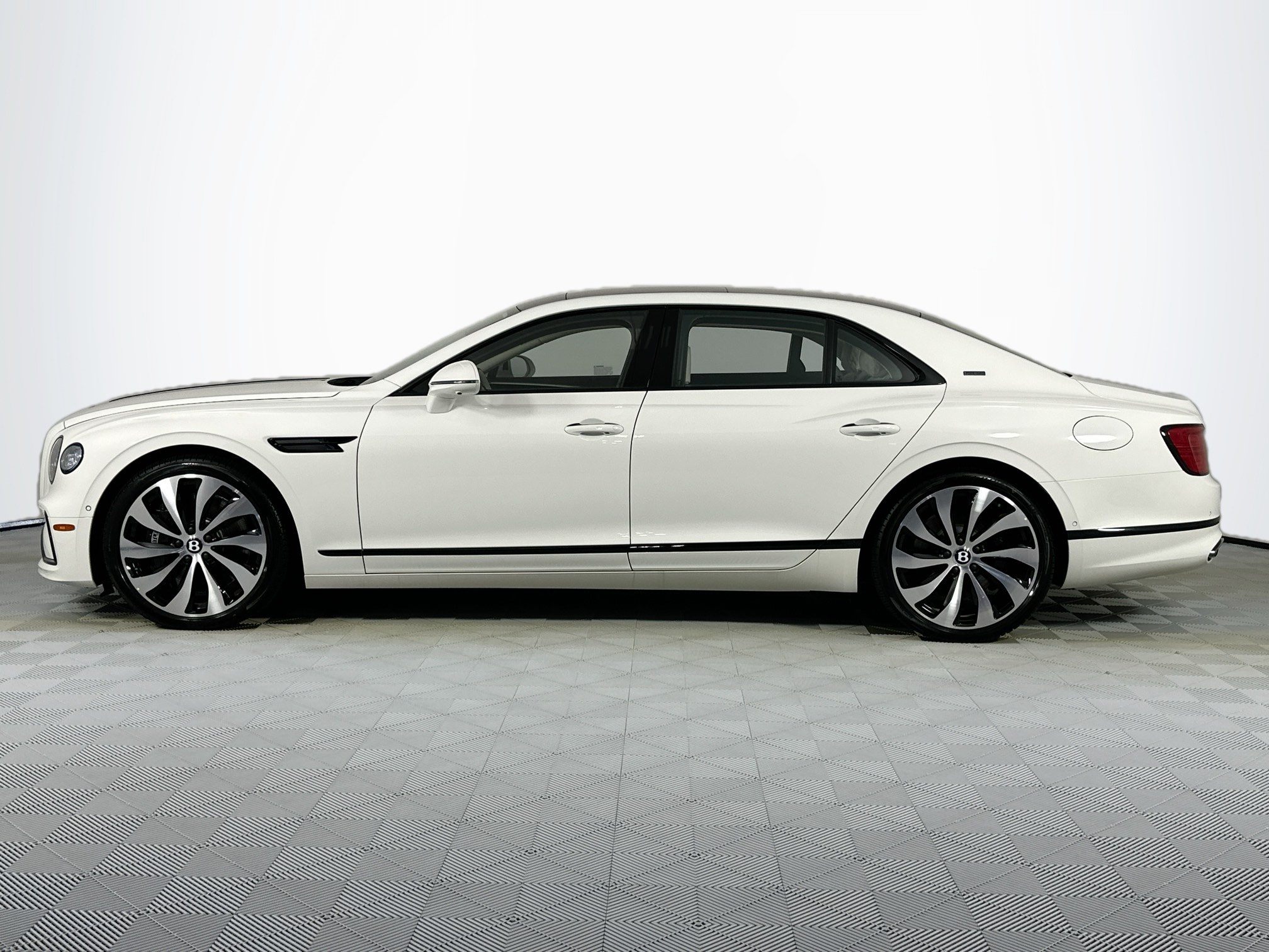 new 2025 Bentley Flying Spur car