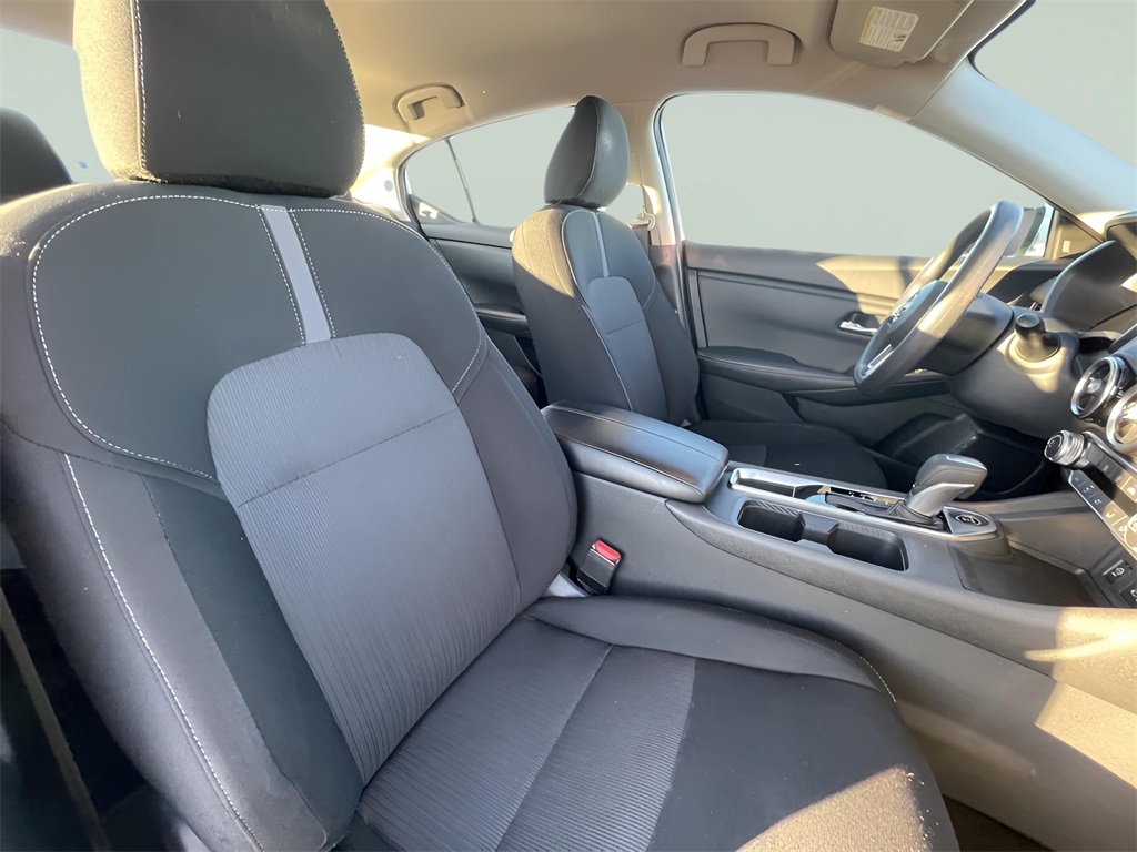 2024 Nissan Sentra SV photo 4