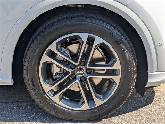 new 2025 Audi Q5 car, priced at $63,450