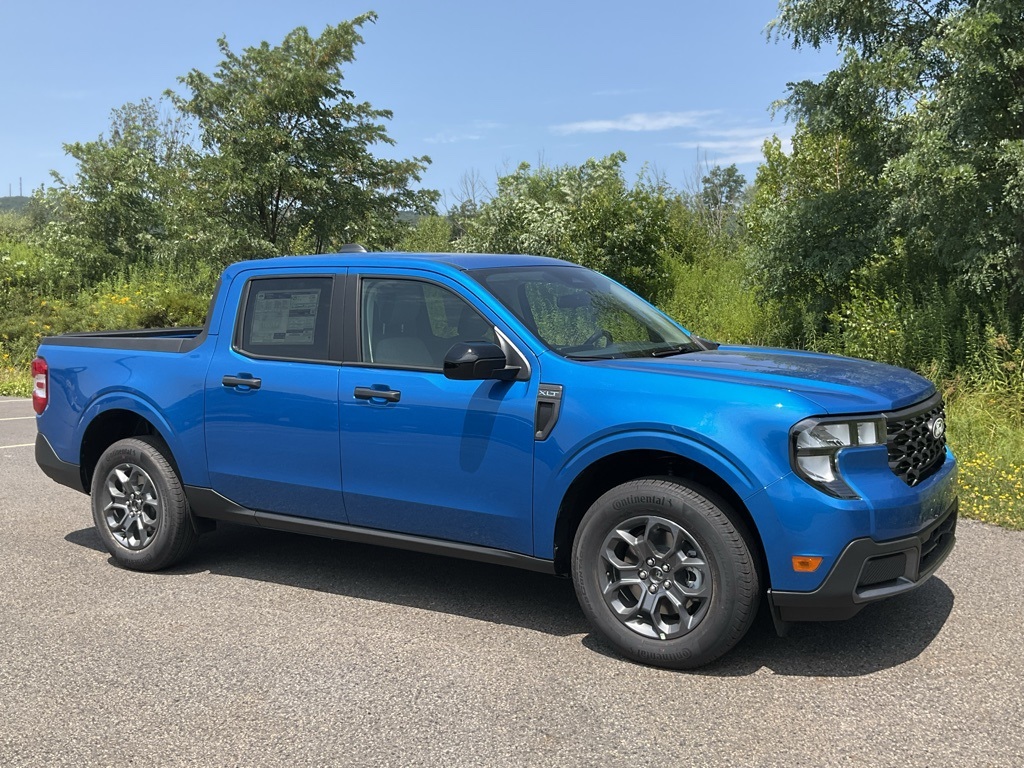 2025 Ford Maverick XLT's photo