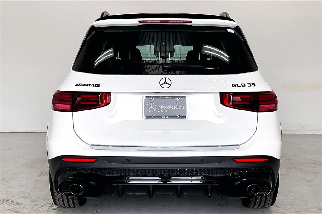 2026 Mercedes Benz GLB AMG 35 4MATIC photo 4