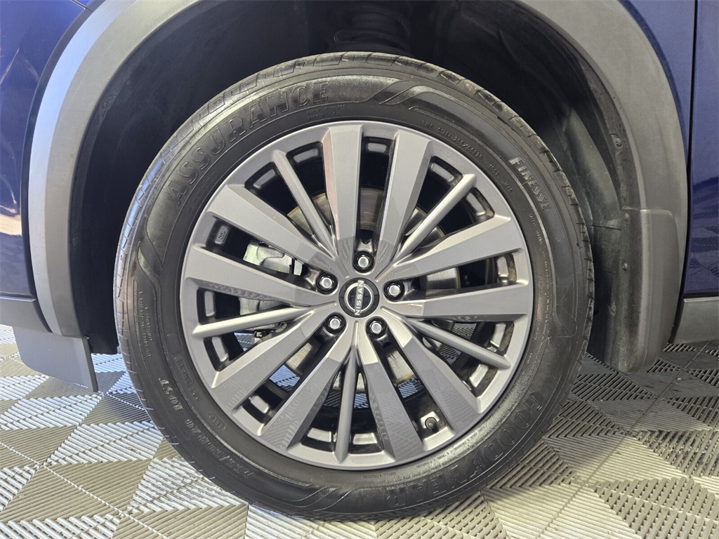 used 2022 Nissan Pathfinder car, priced at $21,958