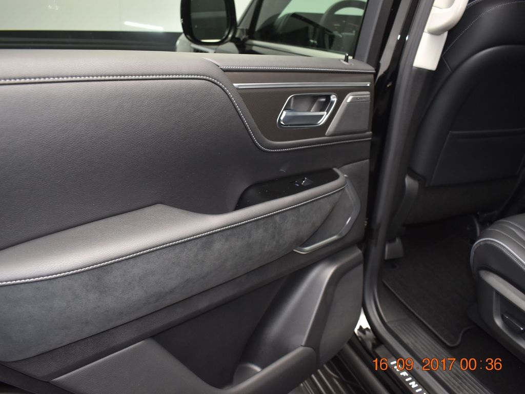 2025 Black Obsidian INFINITI QX80 LUXE RWD SUV
