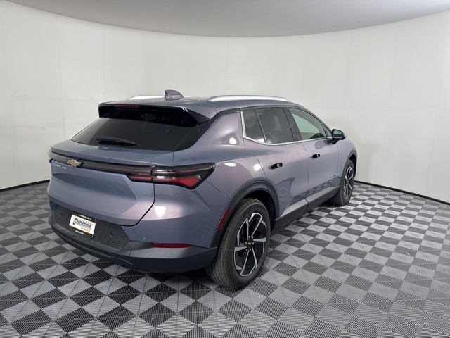 2026 Chevrolet Equinox EV 1LT photo 3