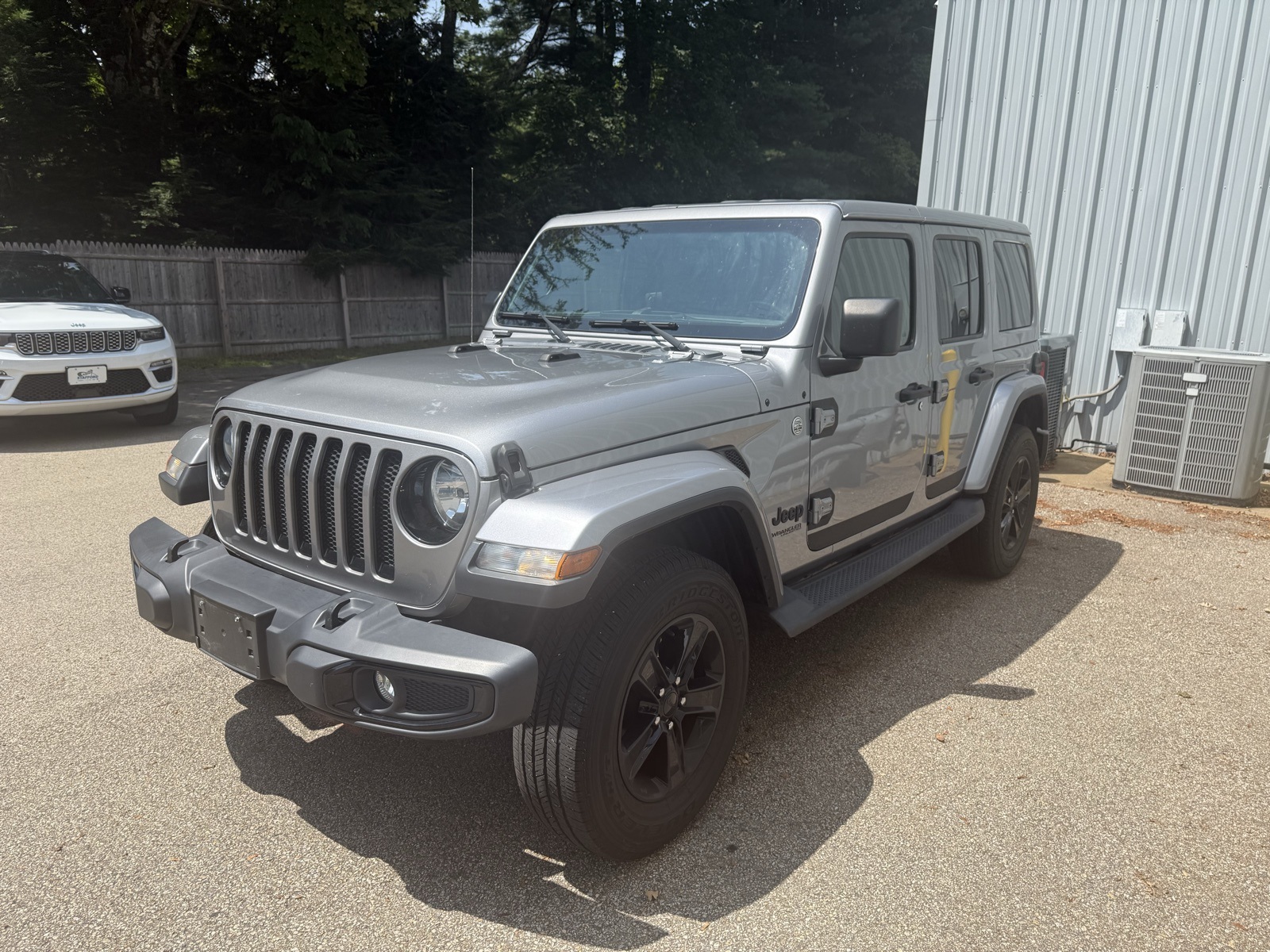 2020 Billet Silver Metallic Clearcoat Jeep Wrangler Unlimited Unlimited Sahara Altitude 4X4 SUV