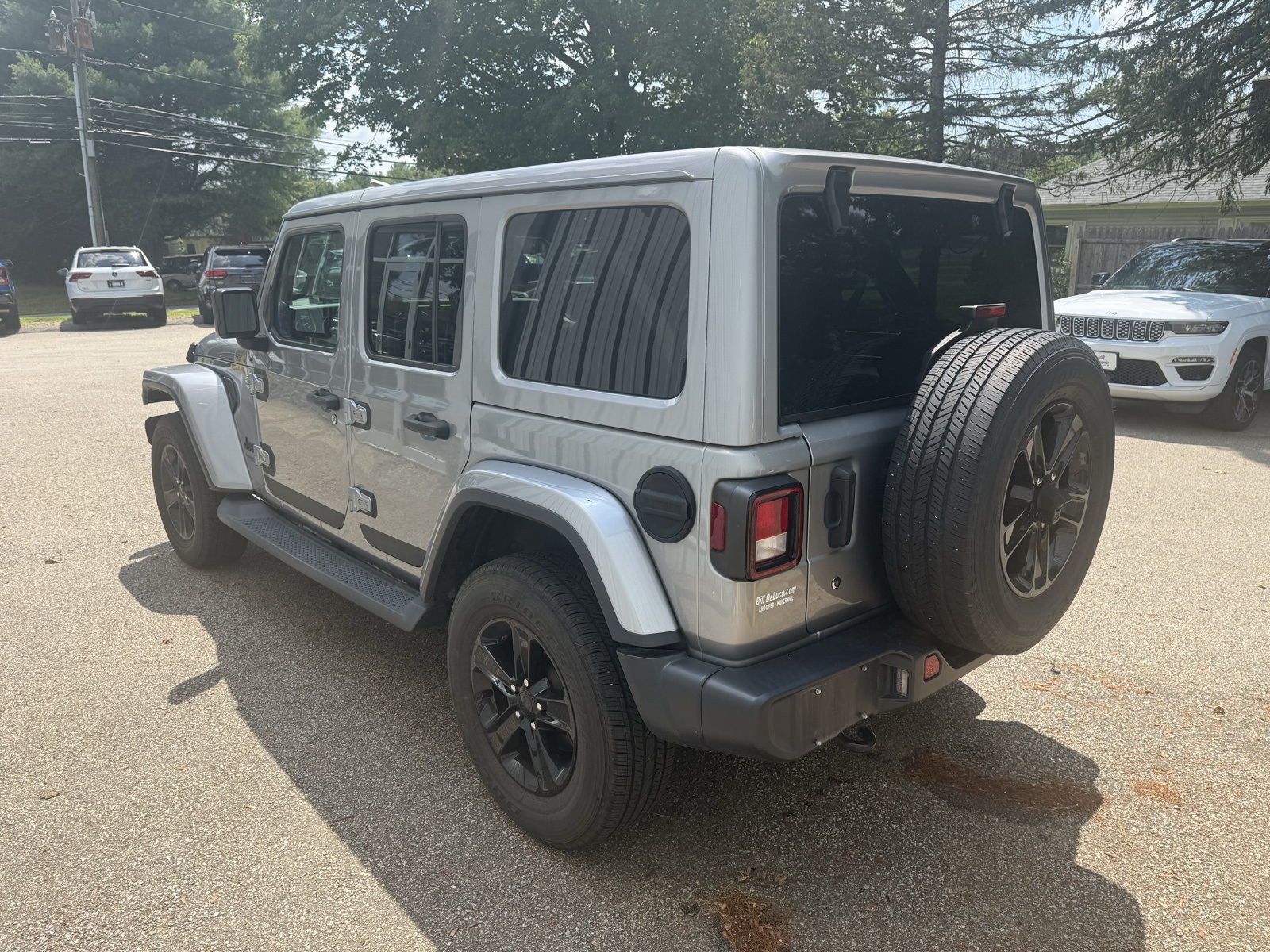 2020 Billet Silver Metallic Clearcoat Jeep Wrangler Unlimited Unlimited Sahara Altitude 4X4 SUV