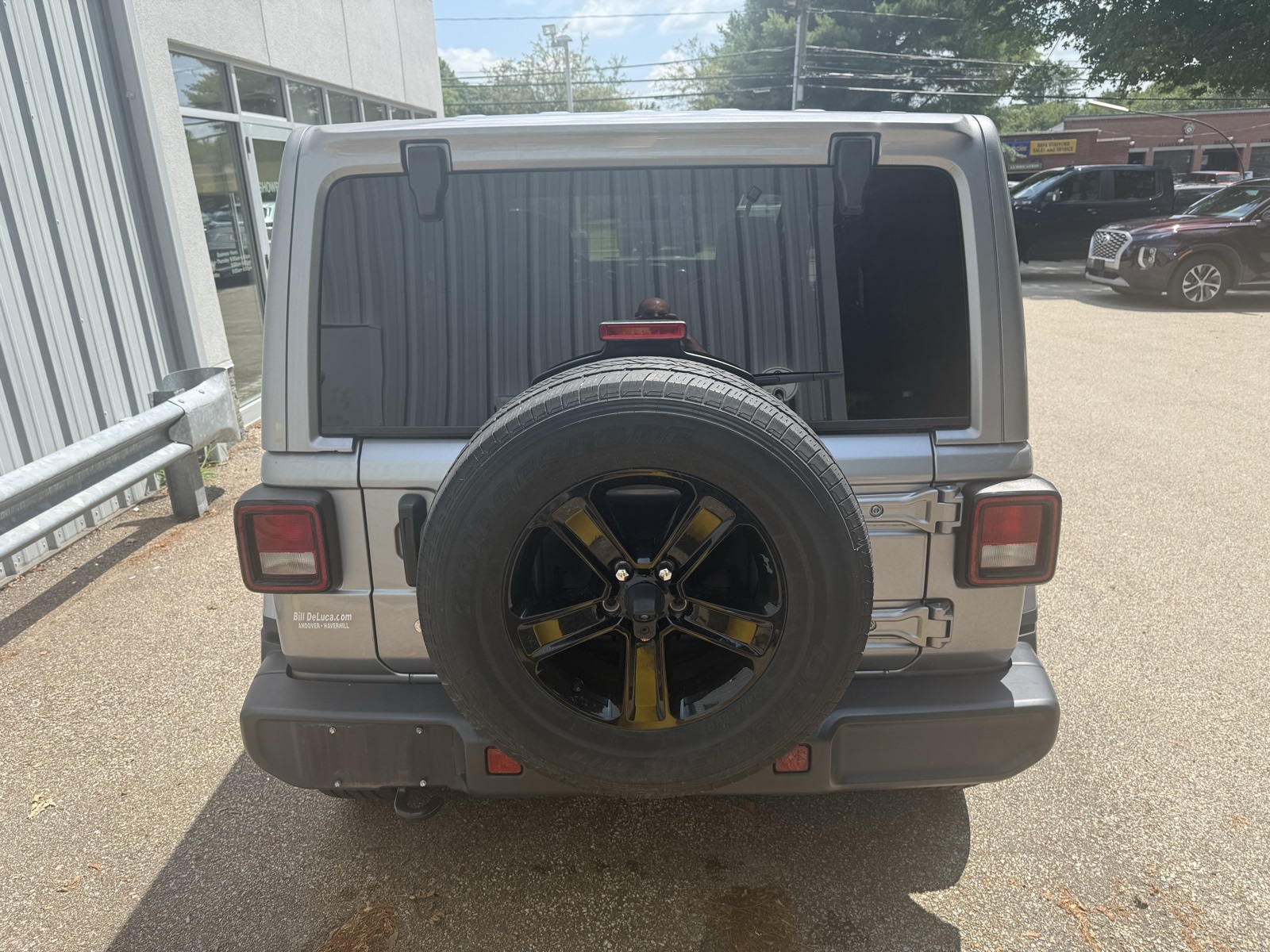 2020 Billet Silver Metallic Clearcoat Jeep Wrangler Unlimited Unlimited Sahara Altitude 4X4 SUV