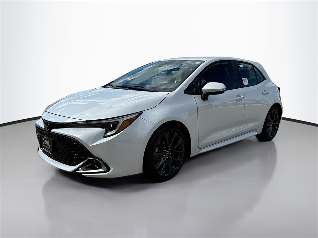 2025 Toyota Corolla XSE photo 3