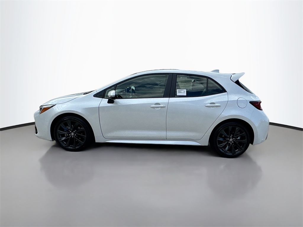 2025 Toyota Corolla XSE photo 4
