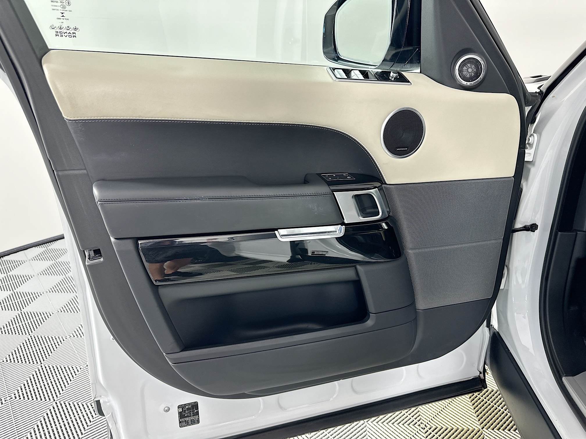 used 2020 Land Rover Range Rover Sport car, priced at $38,998