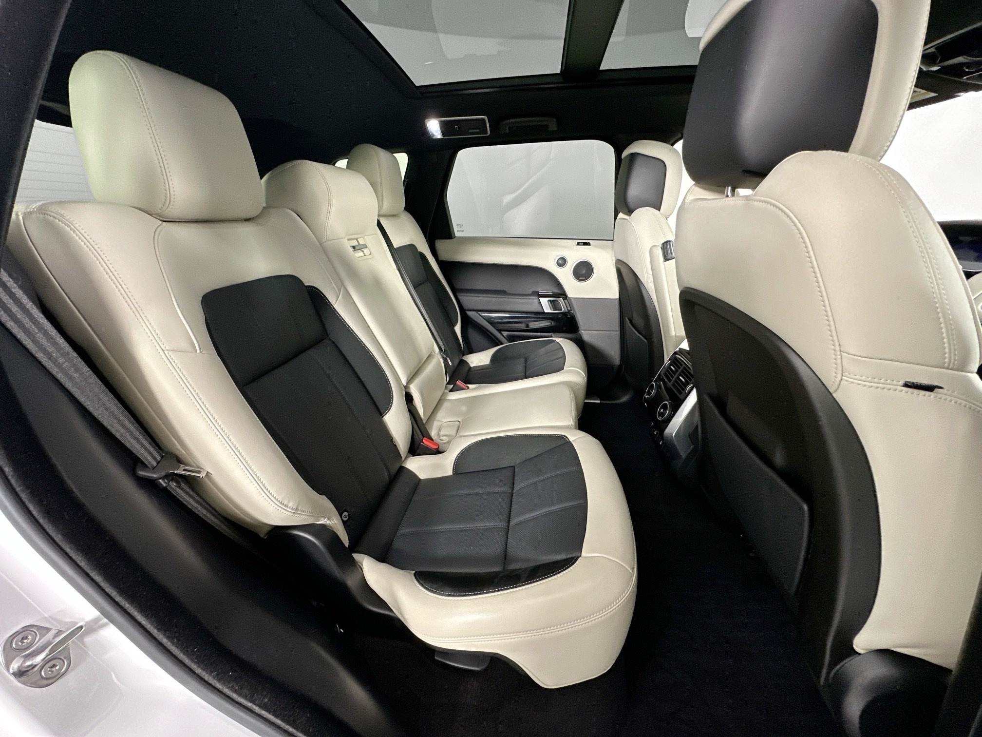 used 2020 Land Rover Range Rover Sport car, priced at $38,998