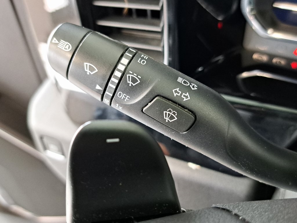 2022 Chevrolet Silverado 1500 RST 4D Crew Cab 4WD 11