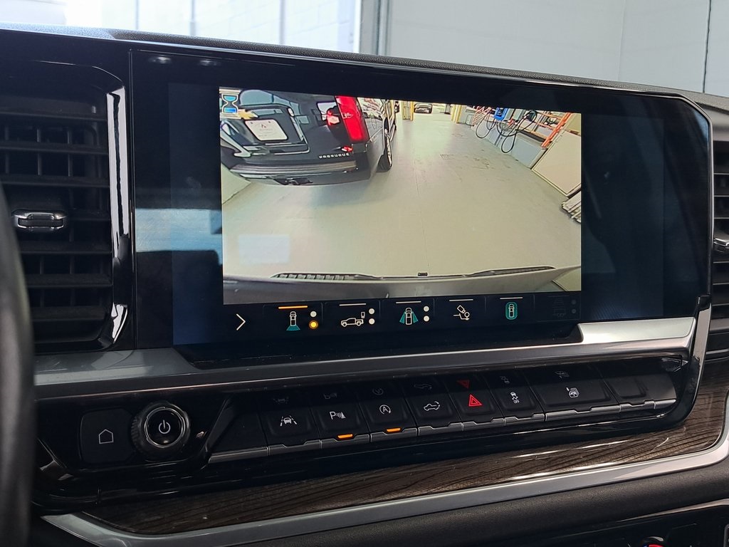 2022 Chevrolet Silverado 1500 RST 4D Crew Cab 4WD 15