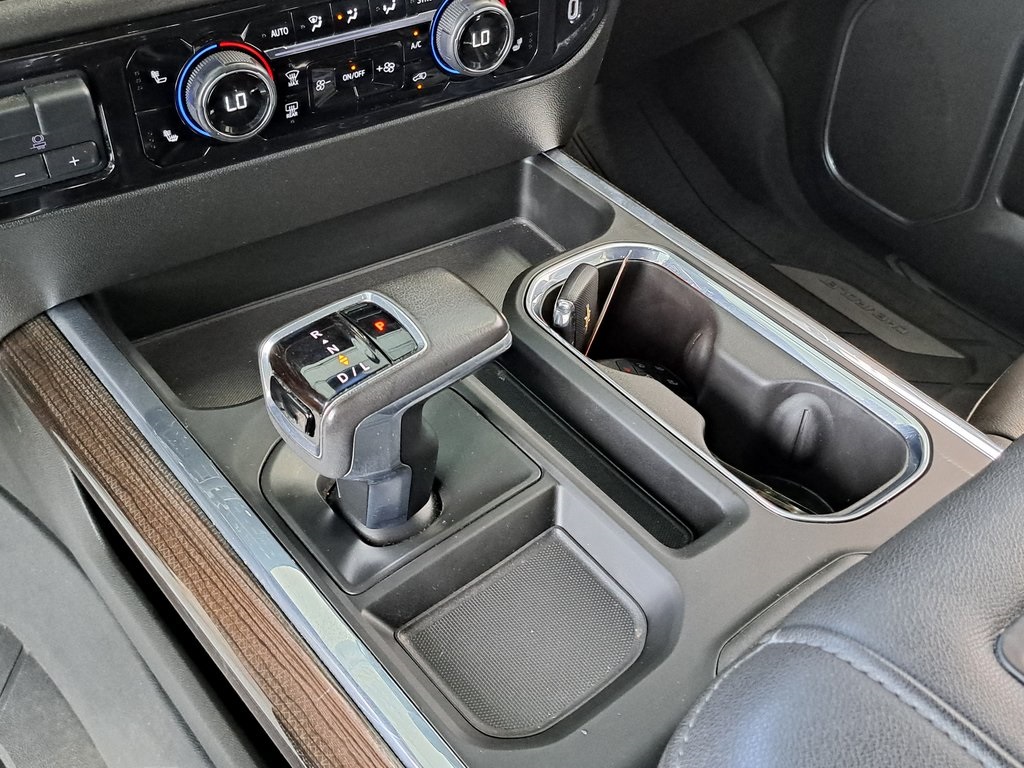 2022 Chevrolet Silverado 1500 RST 4D Crew Cab 4WD 17