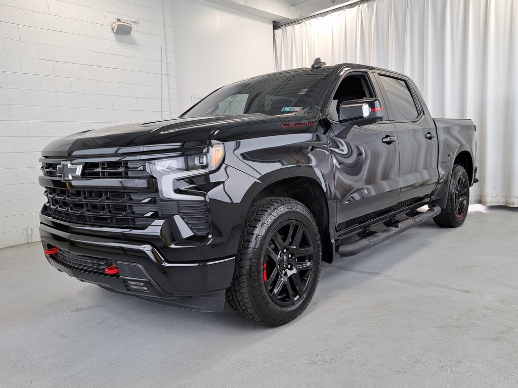 2022 Chevrolet Silverado 1500 RST 4D Crew Cab 4WD 2