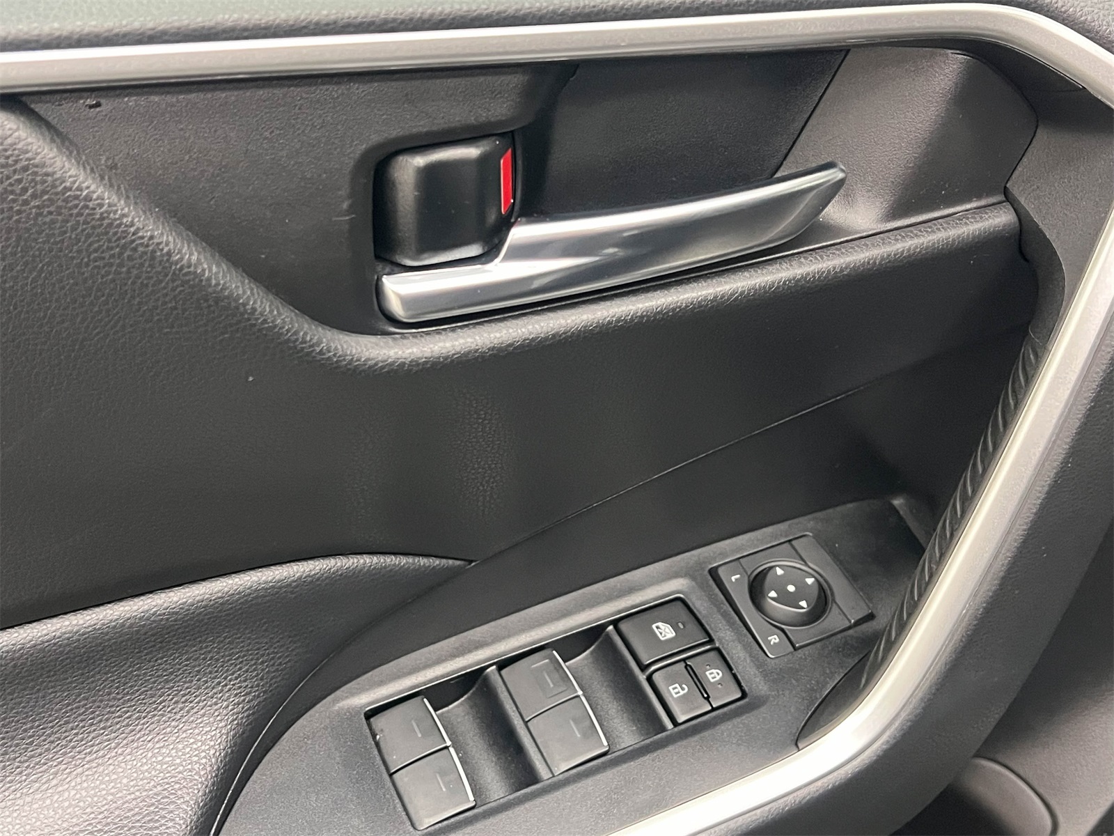 used 2022 Toyota RAV4 car, priced at $28,888