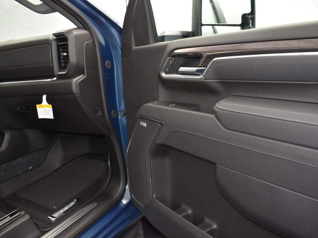 2025 Lakeshore Blue Chevrolet Silverado 2500HD LTZ 4X4 Truck