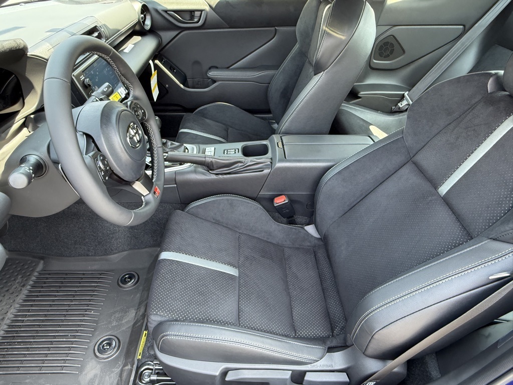 2025 Toyota GR86 Premium photo 17