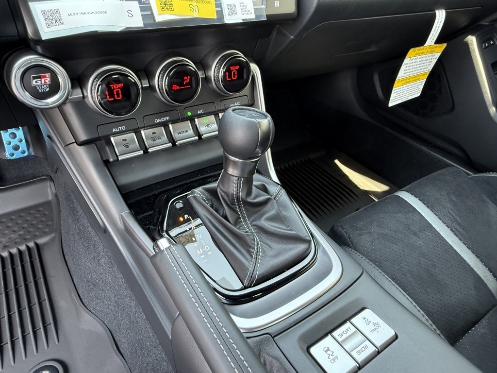 2025 Toyota GR86 Premium photo 22