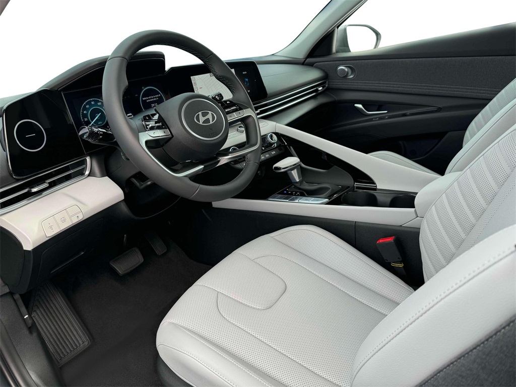 Elantra Hybrid Limited