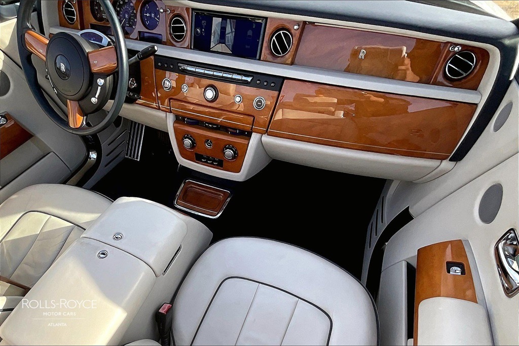 2014 Arctic White Rolls-Royce Phantom Drophead Coupe Low Mileage RWD Convertible