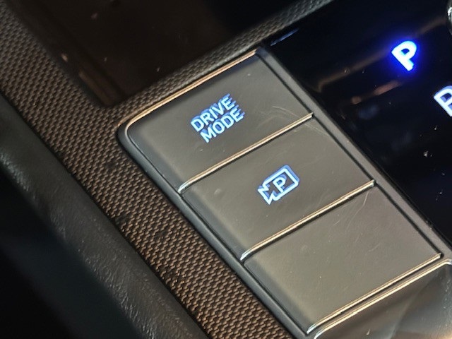 used 2022 Hyundai Elantra car, priced at $14,677