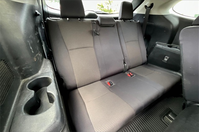 2022 White Toyota Highlander LE AWD SUV