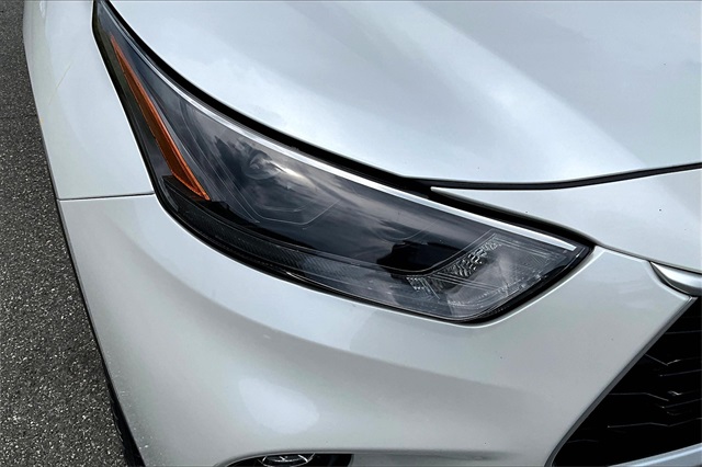 2022 White Toyota Highlander LE AWD SUV