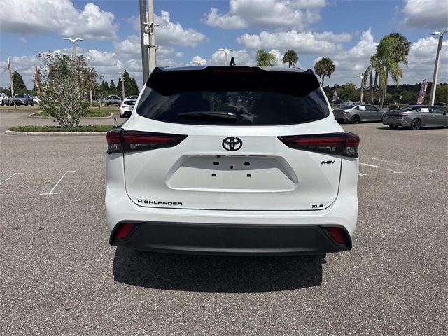 2025 Toyota Highlander Hybrid XLE photo 3
