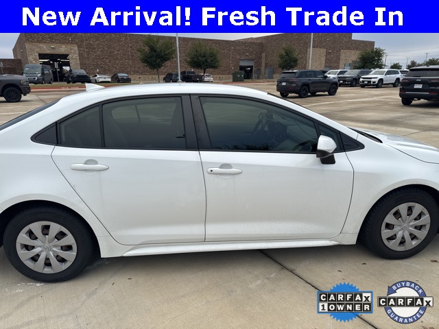 2020 Toyota Corolla L photo 2