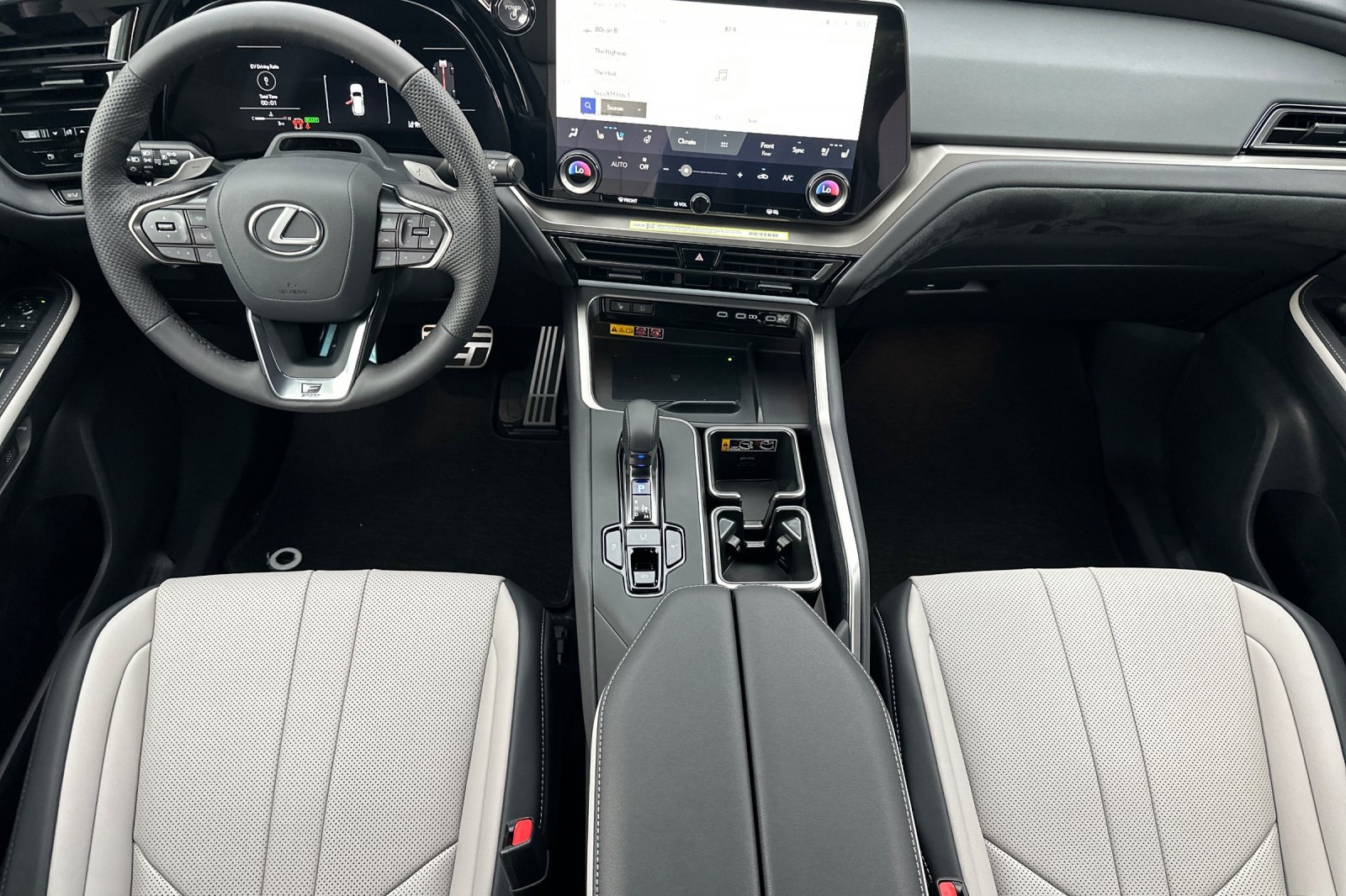 2026 Lexus TX 500h F SPORT Performance Premium photo 9