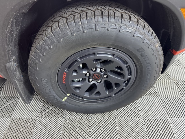 2025 Afterburn Orange Nissan Frontier PRO-X RWD Truck