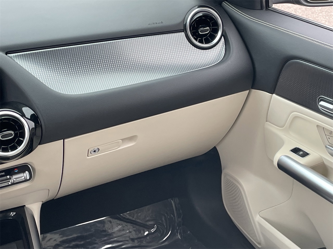 used 2021 Mercedes-Benz GLA car, priced at $20,594