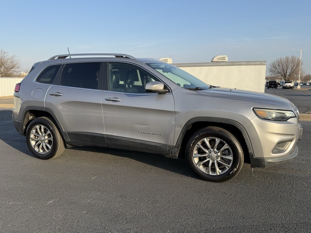 used 2019 Jeep Cherokee car, priced at $13,886
