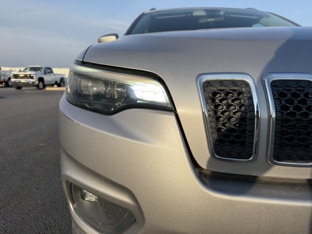 used 2019 Jeep Cherokee car, priced at $13,886