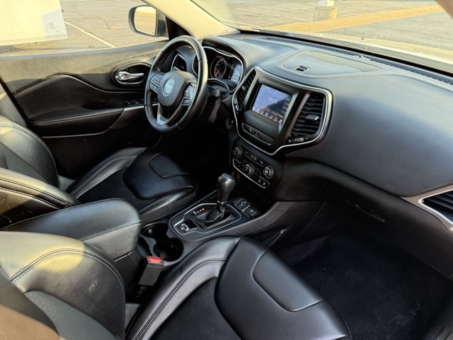 used 2019 Jeep Cherokee car, priced at $13,886
