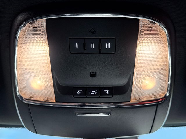2018 Jeep Grand Cherokee Altitude photo 12