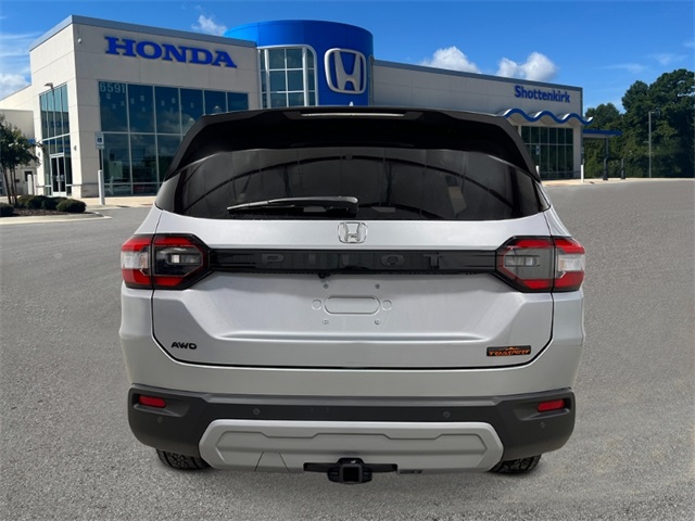 2025 Honda Pilot TrailSport photo 4